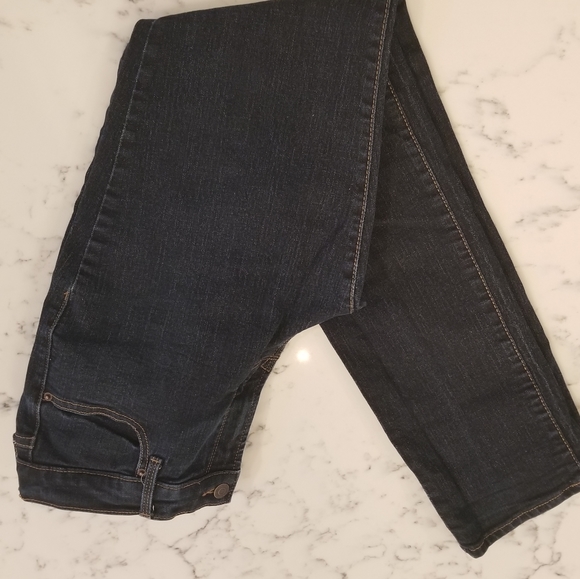 Old Navy NWOT  Dark Wash Straight Jeans -  12 Long - Picture 9 of 9